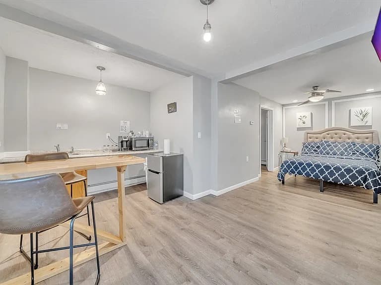 Furnished short-term rental studio unit at 227 Chandler Street Worcester operating as an Airbnb